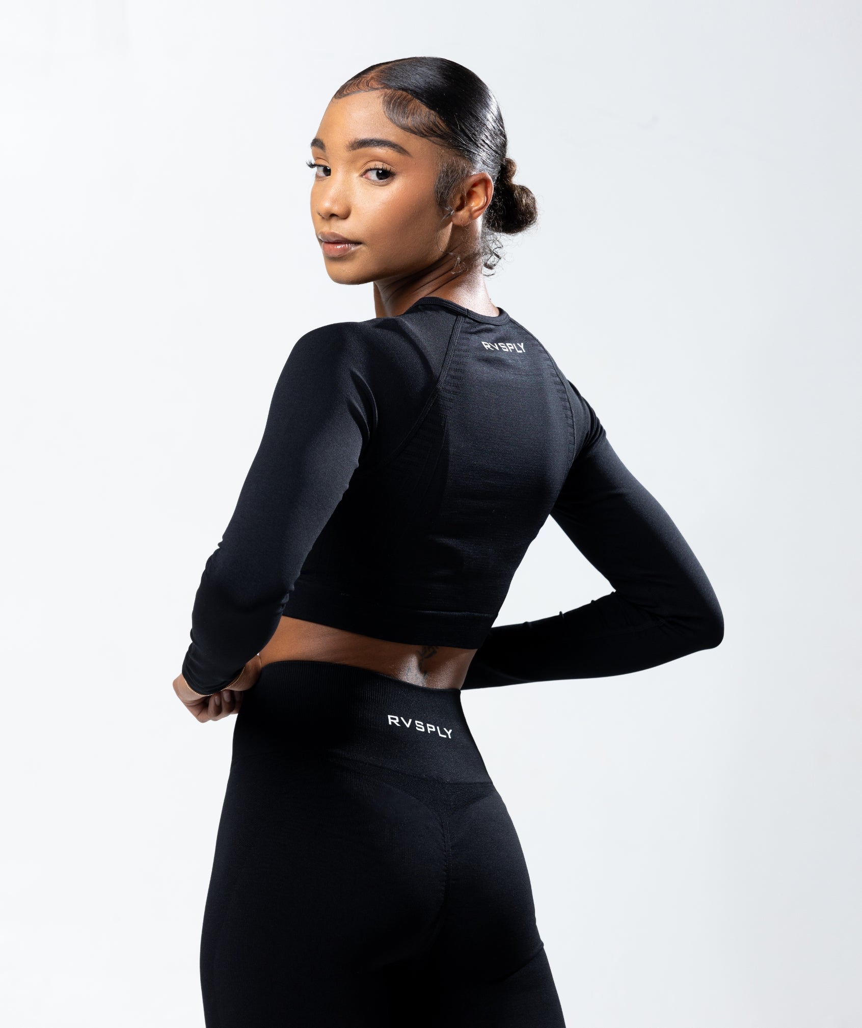 CORE CROPPED LONG SLEEVE - BLACK-2