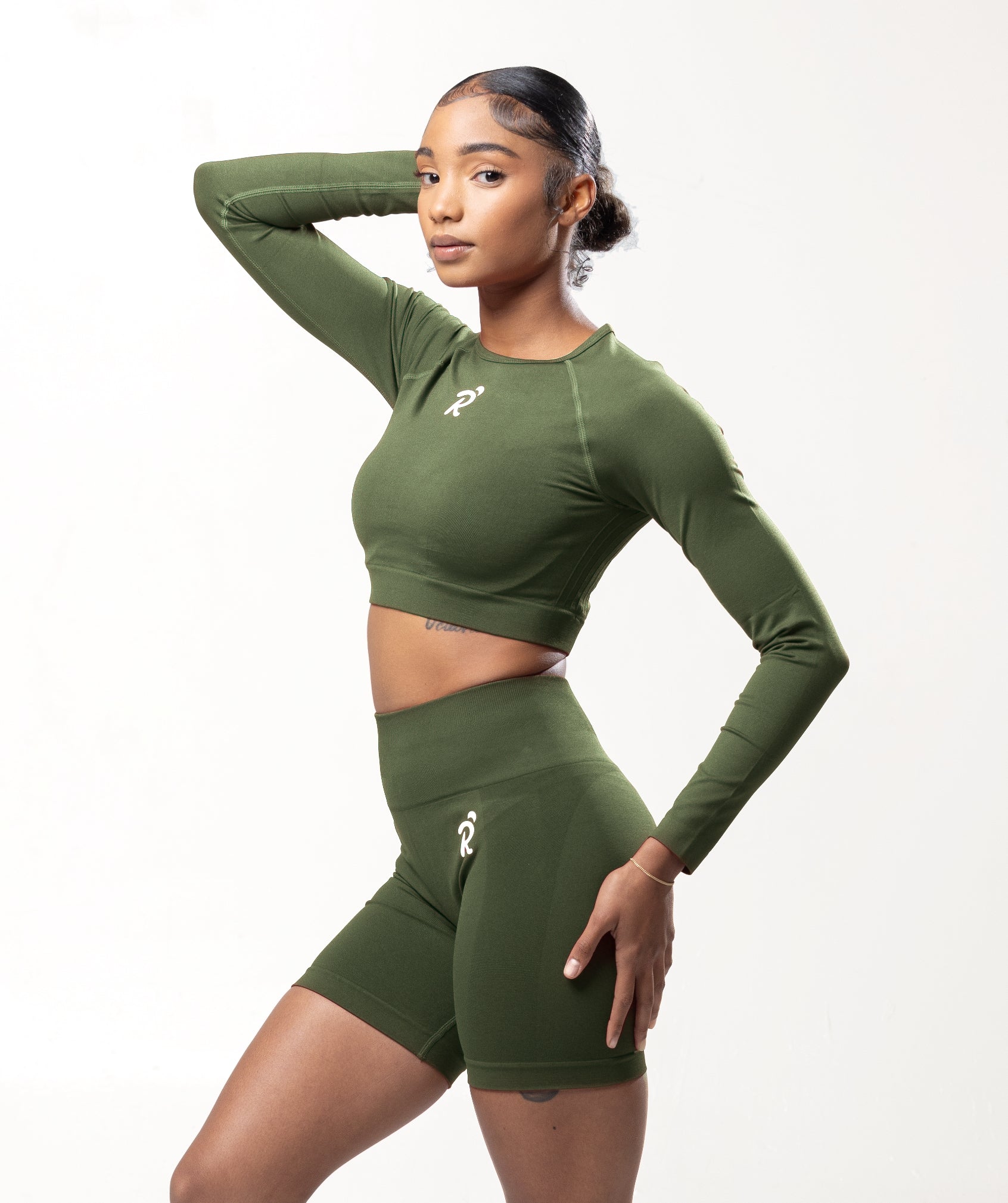 CORE SEAMLESS SHORTS - OLIVE GREEN-4
