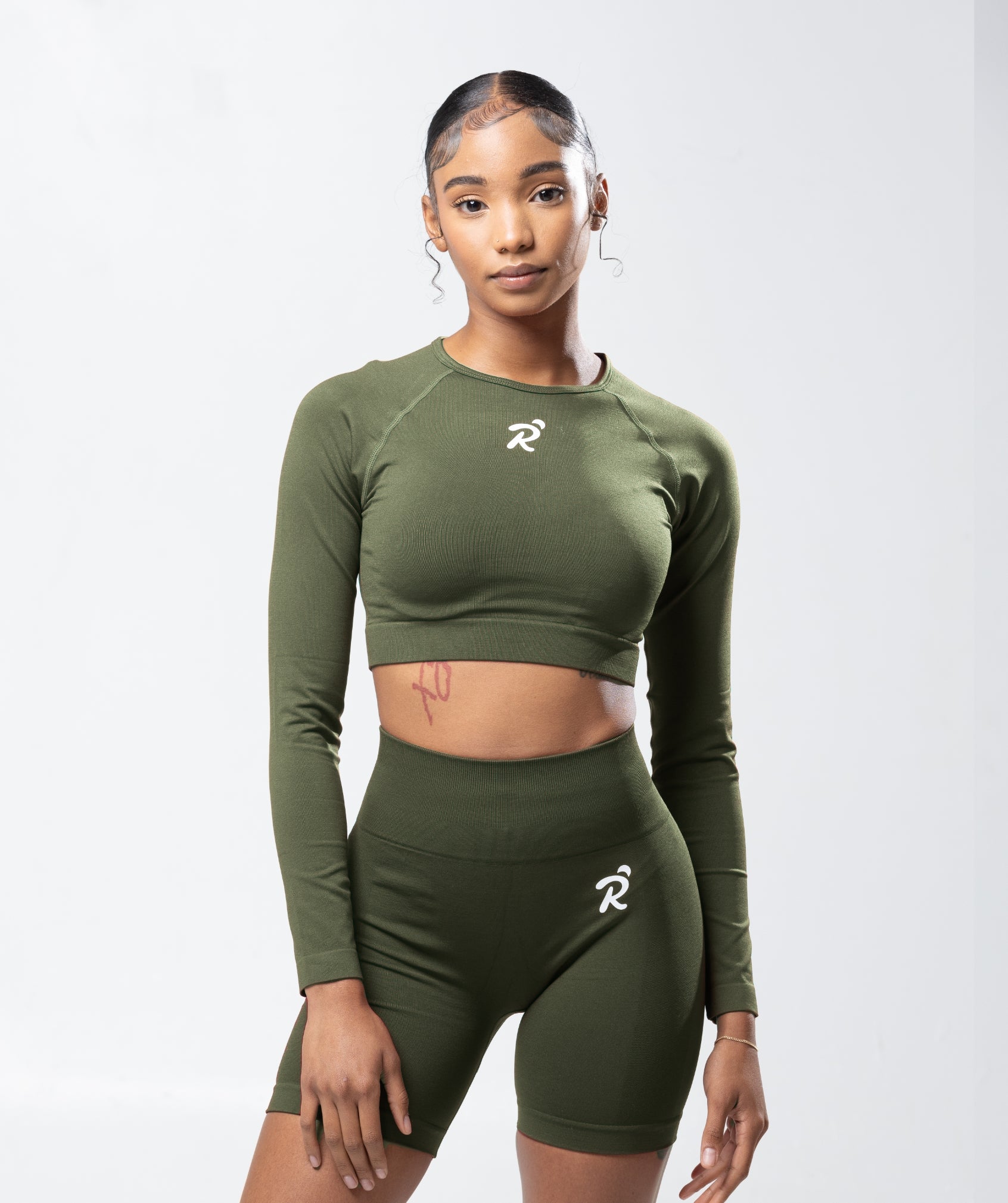 CORE CROPPED LONG SLEEVE - OLIVE GREEN