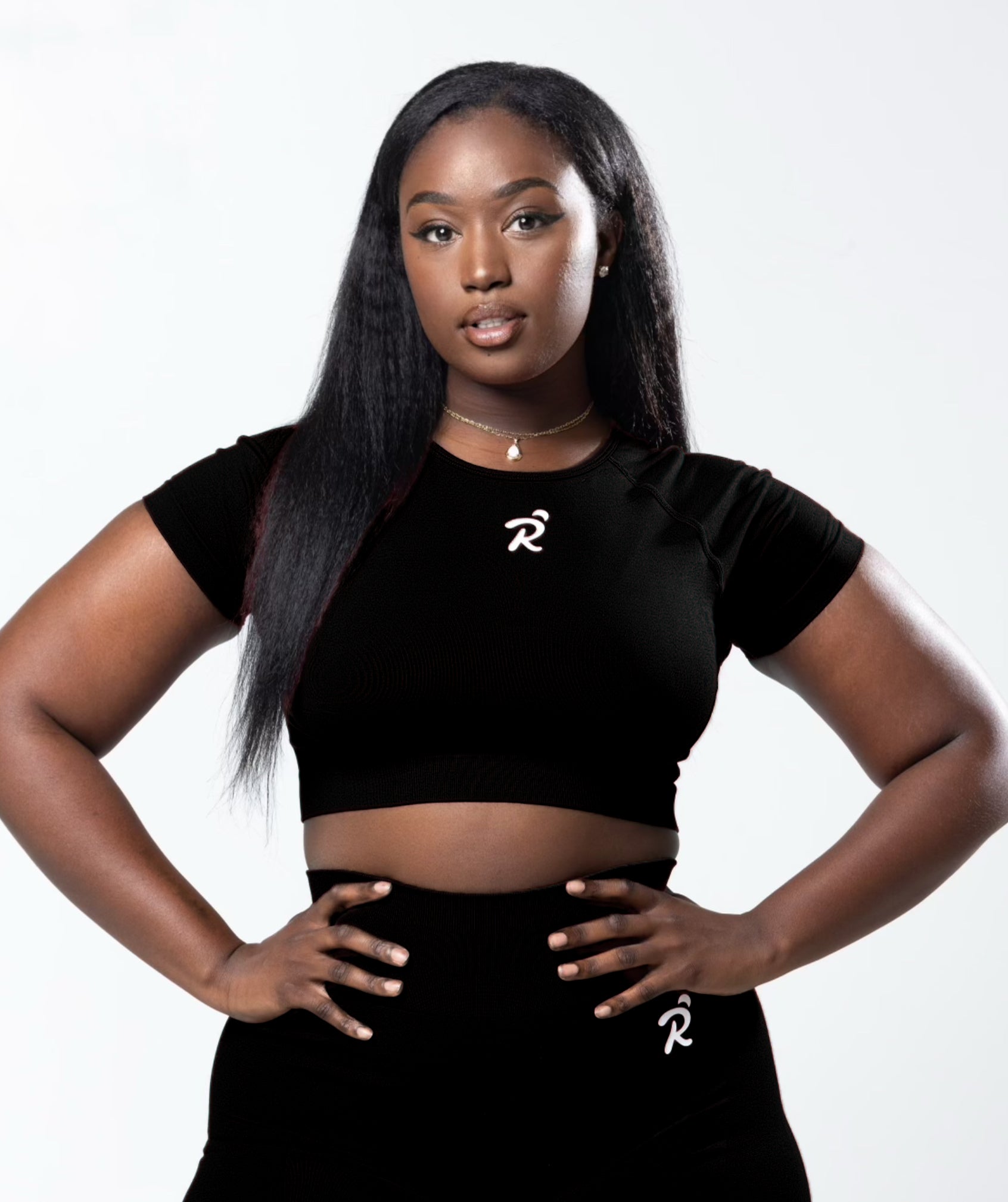 CORE CROPPED TEE - BLACK